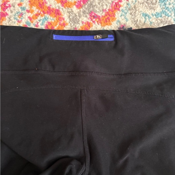 MPG Black and Gray Striped Leggings - Picture 3 of 4